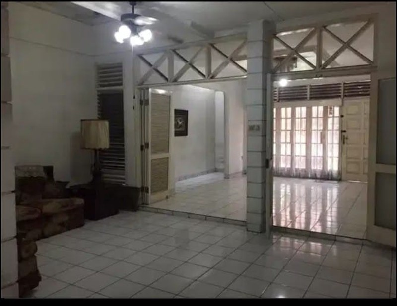 Rumah 2 Lantai Semi Furnished | Dekat Stasiun KRL & MRT | Dekat Halte | Siap Huni Dengan Hunian Yang Nyaman @Bintaro.
