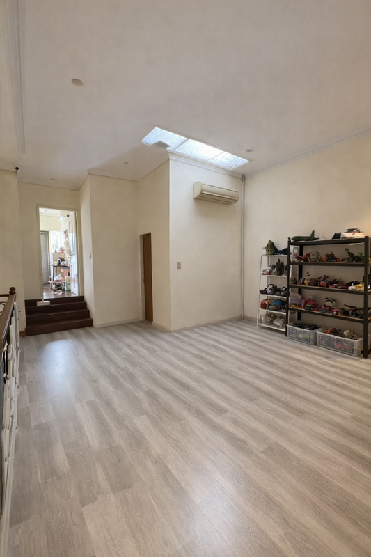 Rumah Nyaman & Strategis di Bendungan Hilir - Jakarta Pusat