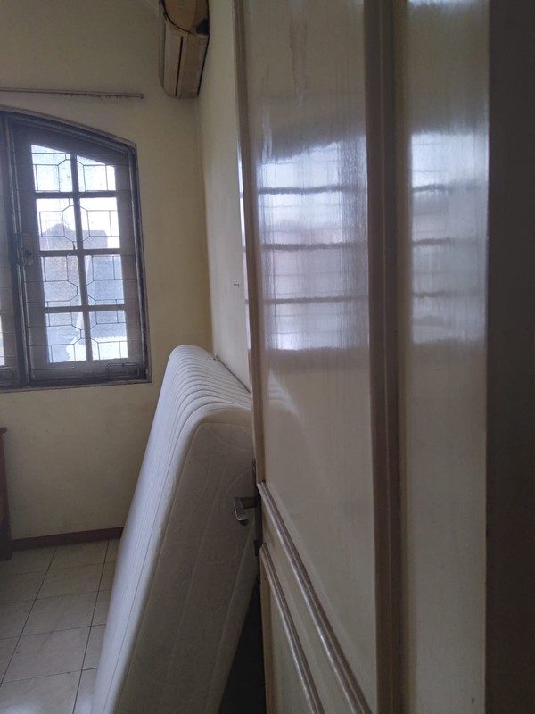 Dijual Rumah Nyaman, Siap Huni di Perum Vila Valensia Pakuwon Indah