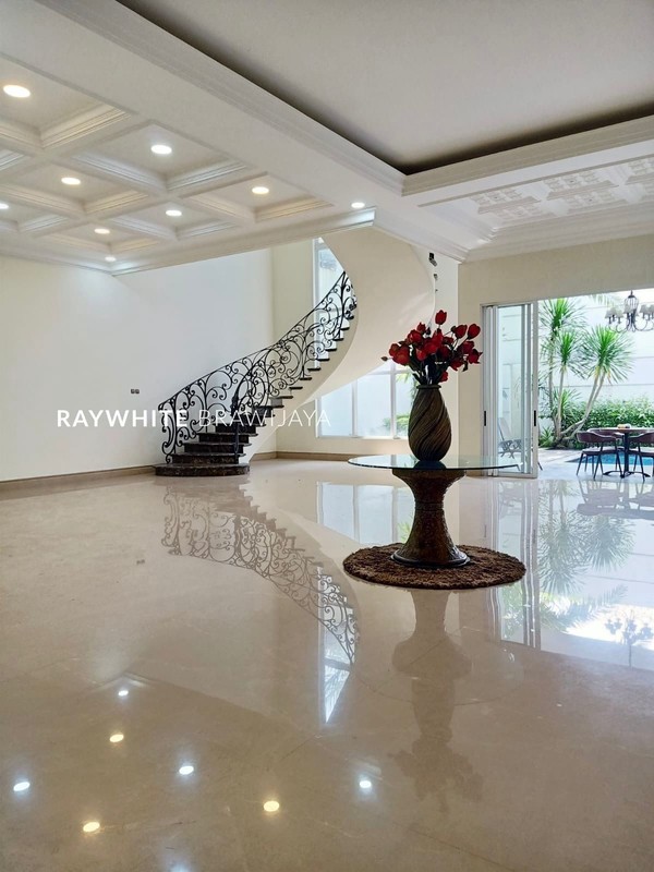 Rumah Mewah Siap Huni Lokasi Strategis Area Pondok Indah