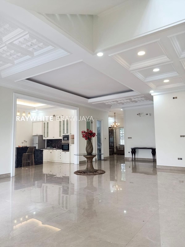 Rumah Mewah Siap Huni Lokasi Strategis Area Pondok Indah