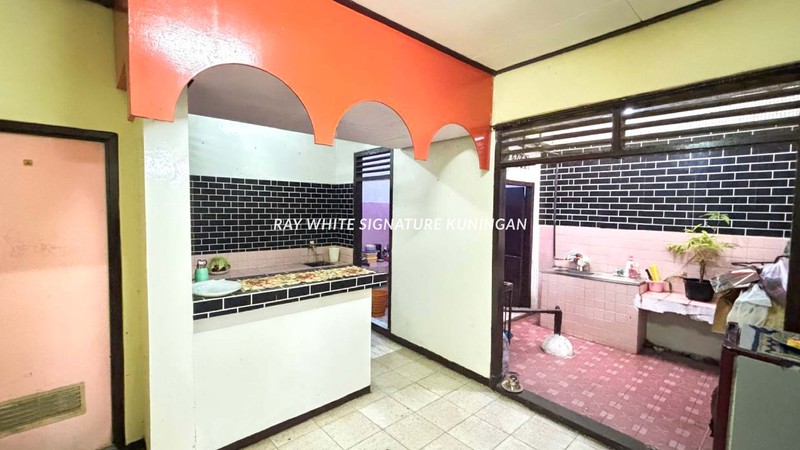 Rumah 2 Kavling Strategis di Jl Anggrek IV - Cocok untuk Hunian atau Kost-Kostan