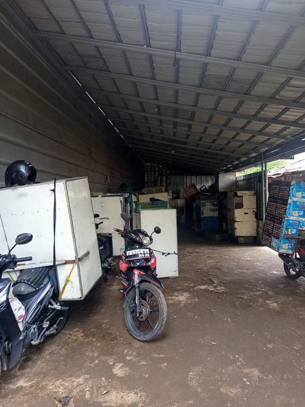 Tanah Komersial 1.400 m² dengan Gudang - Lokasi Strategis di Jakarta Timur