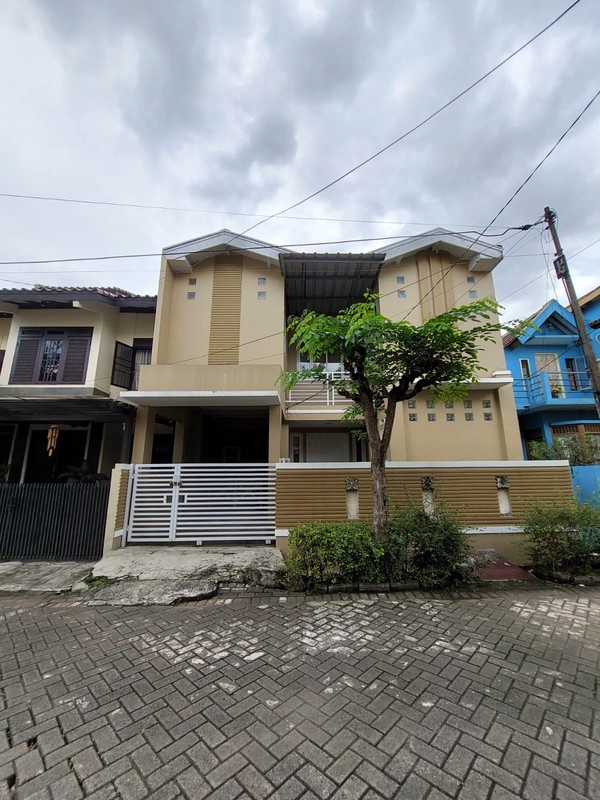 Rumah cantik bagus siap huni di Bintaro 