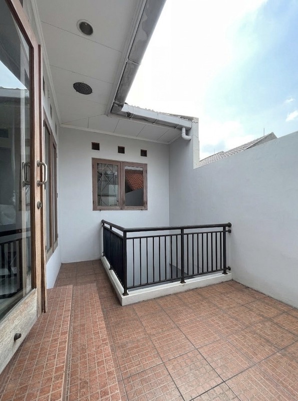 Dijual Rumah SHM di Kompleks Garuda Pasar Minggu