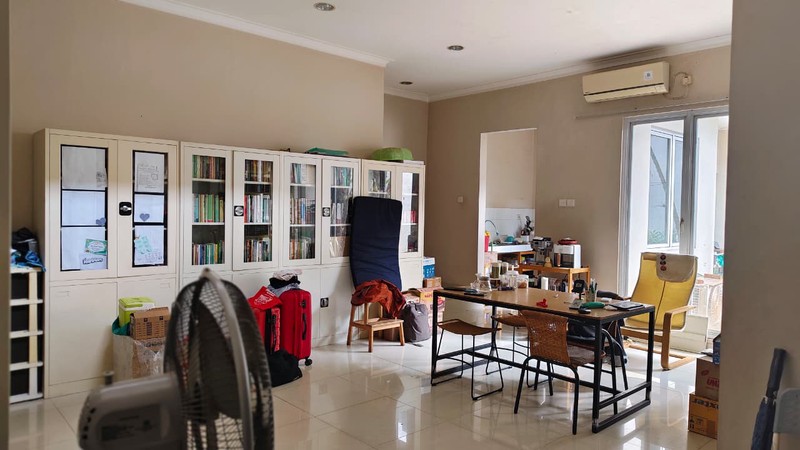 Dijual rumah depan t aman dalam cluster bebas banjir di Grand Wisata  