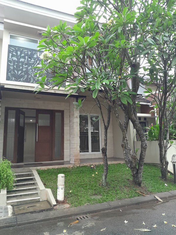 Rumah Bagus di Bintaro Jaya 9
