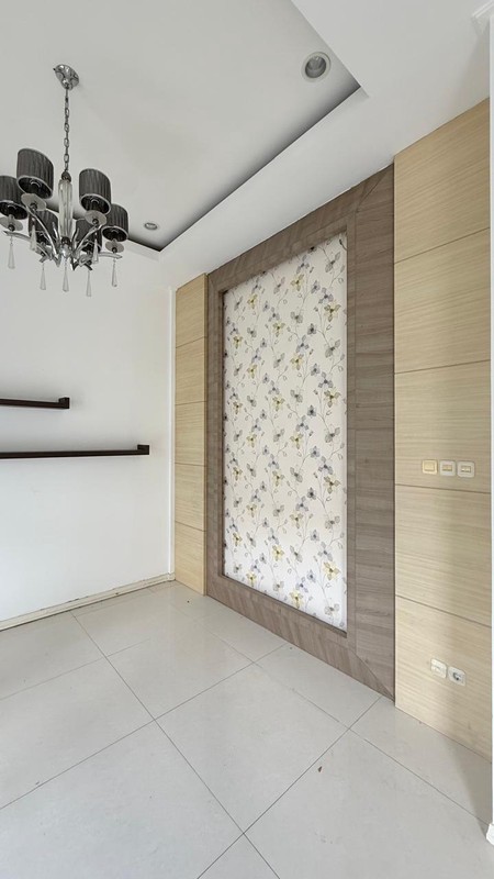 DIJUAL RUMAH MODERN 3 LANTAI ARAYA 1 GALAXY BUMI PERMAI SURABAYA