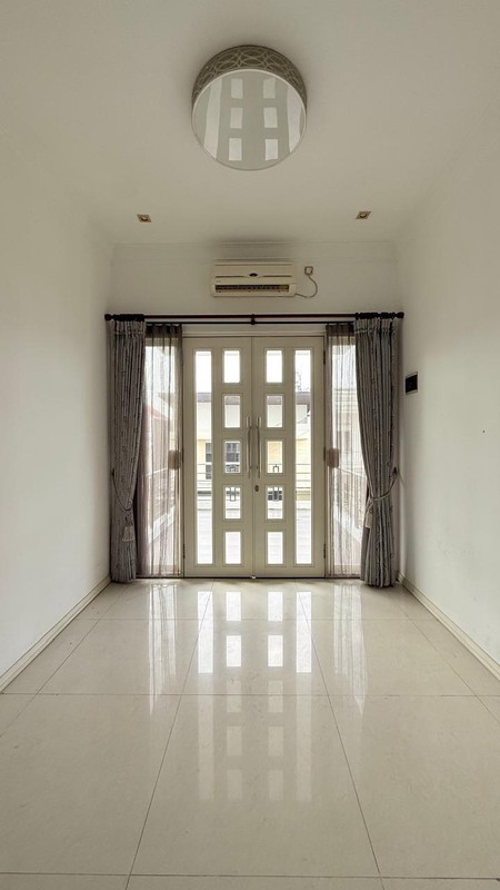 DIJUAL RUMAH MODERN 3 LANTAI ARAYA 1 GALAXY BUMI PERMAI SURABAYA