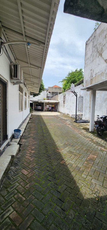 Rumah jl. Anjasmoro Surabaya Tengah kota