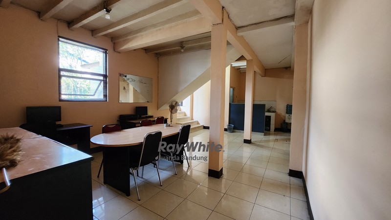 REPOSISI HARGA Ex Kantor di pinggir jalan Soekarno Hatta dekat RS Al Islam dan Polda JaBar