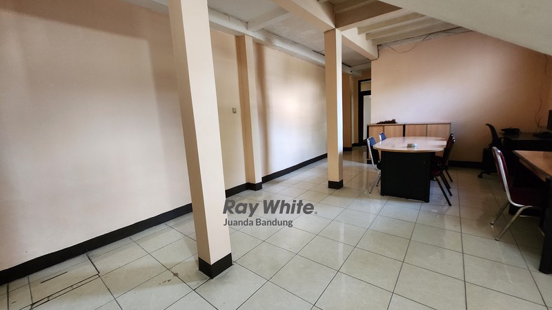 REPOSISI HARGA Ex Kantor di pinggir jalan Soekarno Hatta dekat RS Al Islam dan Polda JaBar