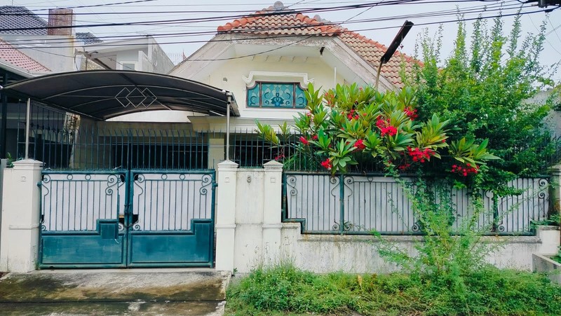 Rumah Dijual Manyar Klampis Ngasem Sukolilo Surabaya Timur Siap Huni 