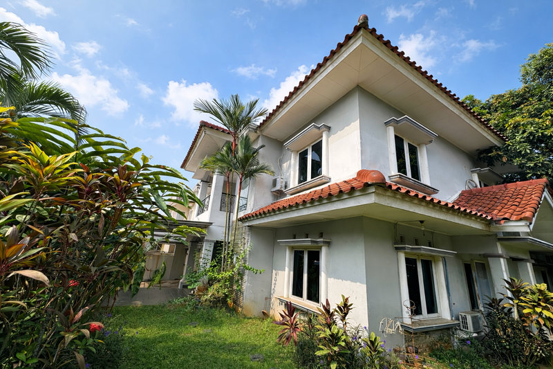 Rumah Terawat di Puspita Loka - Siap Langsung Tempat Tinggal