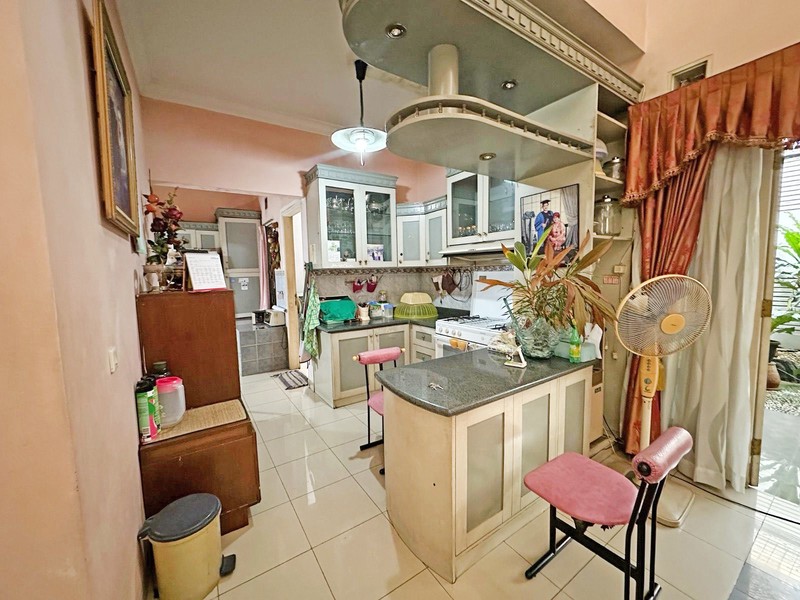 Rumah Terawat di Puspita Loka - Siap Langsung Tempat Tinggal