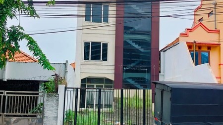 Ruko Gedung Disewakan Keputran Tegalsari Surabaya Pusat Lokasi Strategis 