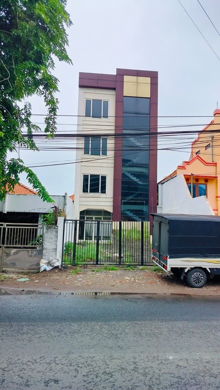 Ruko Gedung Disewakan Keputran Tegalsari Surabaya Pusat Lokasi Strategis 