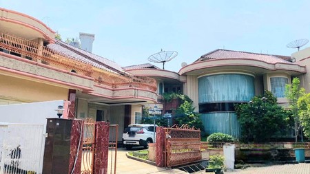Rumah Bukit Gading Villa. Tampak Siring Indah, Kelapa Gading
