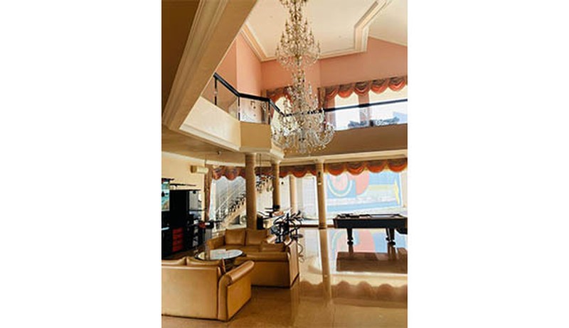 Rumah Bukit Gading Villa. Tampak Siring Indah, Kelapa Gading