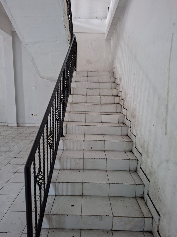 Ruko Strategis Luas 900 Meter Persegi di Jalan Menukan Mergangsan Parkir Luas & Lokasi Super Premium