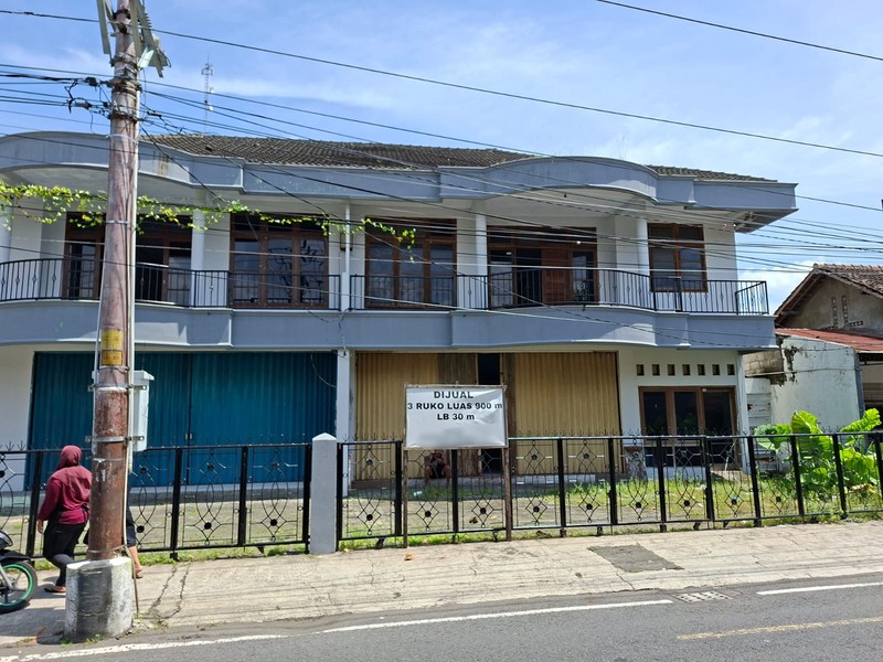Ruko Strategis Luas 900 Meter Persegi di Jalan Menukan Mergangsan Parkir Luas & Lokasi Super Premium
