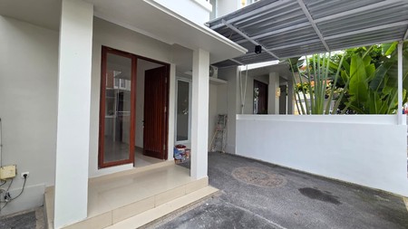 DIJUAL - Rumah Minimalis Modern di Grand Srikandi Mansion, Munggu
