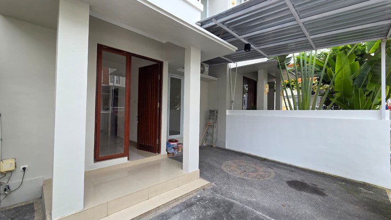 DIJUAL - Rumah Minimalis Modern di Grand Srikandi Mansion, Munggu