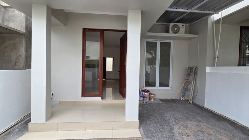 DIJUAL - Rumah Minimalis Modern di Grand Srikandi Mansion, Munggu