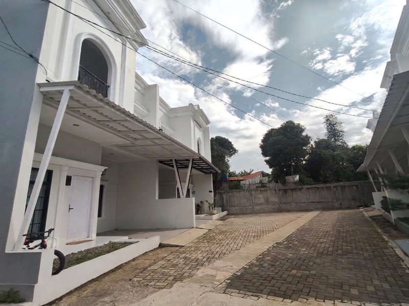 DIJUAL RUMAH 2 LANTAI-VILLA MUTIARA INDAH-KALIMULYA-DEPOK
