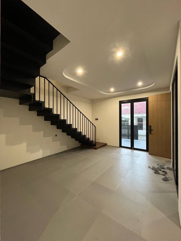 Rumah Dijual di Kanso House Klampis Semolo Timur Dekat MERR