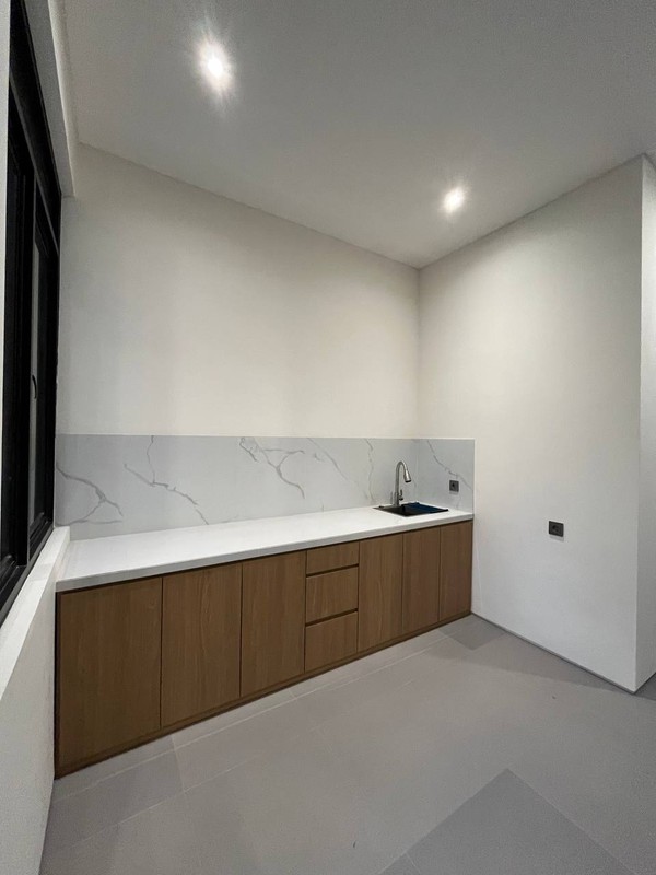 Rumah Dijual di Kanso House Klampis Semolo Timur Dekat MERR