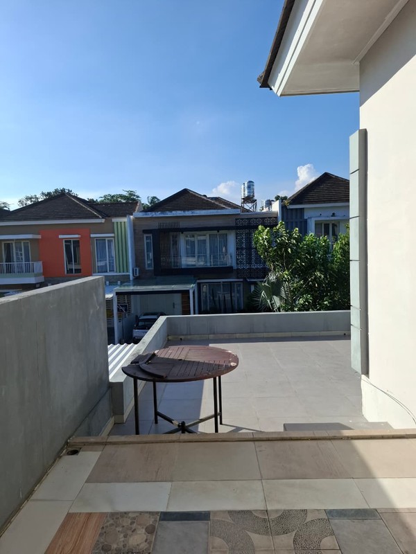 Hunian Eksklusif 2 Lantai di Perum Green Hills Kawasan Elit Sleman, Nyaman & Siap Huni.