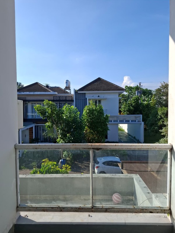 Hunian Eksklusif 2 Lantai di Perum Green Hills Kawasan Elit Sleman, Nyaman & Siap Huni.