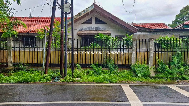 Rumah Strategis di Kemanggisan Ilir Palmerah - Dekat BINUS & Sudirman