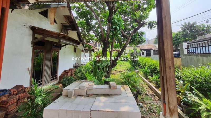 Rumah Strategis di Kemanggisan Ilir Palmerah - Dekat BINUS & Sudirman