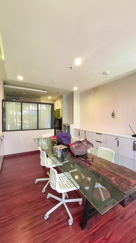 2 ruko gandeng strategis di tower Cottonwood Apt serpong green view Tangerang Selatan Banten full furnished cocok untuk usaha F&B