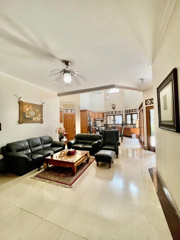 RUMAH DIJUAL JALAN HANG JEBAT KEBAYORAN BARU JAKARTA SELATAN