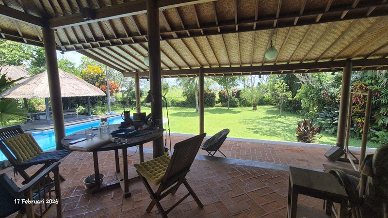 For Sale - 16.6 Are Land With House & Swimming Pool - Bona, Gianyar