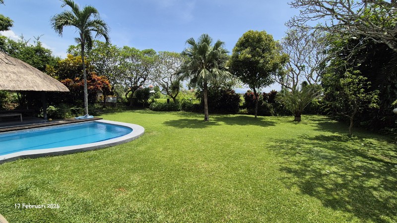 For Sale - 16.6 Are Land With House & Swimming Pool - Bona, Gianyar