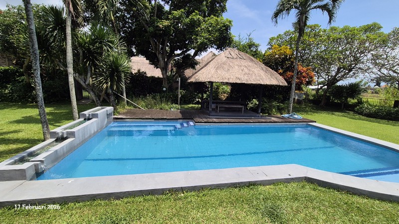 For Sale - 16.6 Are Land With House & Swimming Pool - Bona, Gianyar