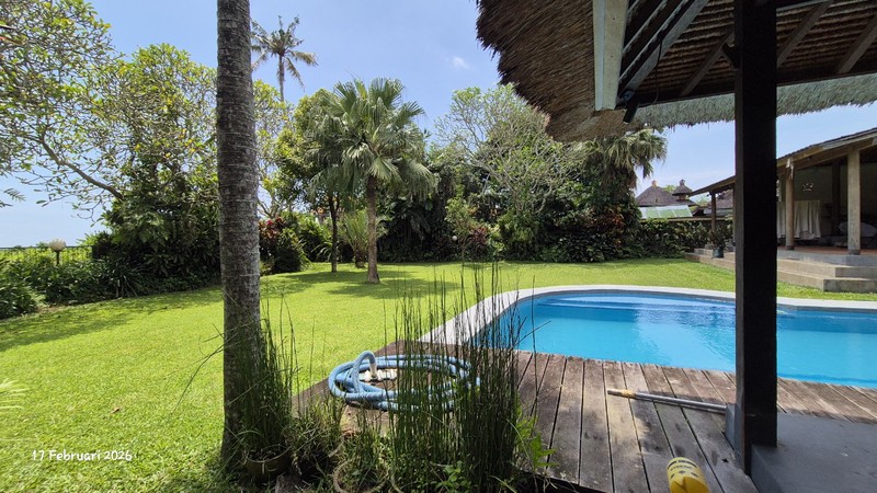 For Sale - 16.6 Are Land With House & Swimming Pool - Bona, Gianyar