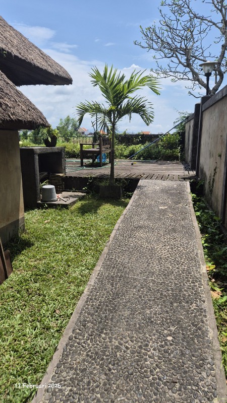 For Sale - 16.6 Are Land With House & Swimming Pool - Bona, Gianyar