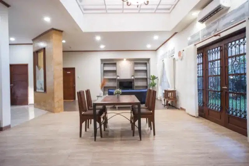 Jual Rumah Cantik 2 Lantai Margorejo Indah Surabaya Selatan