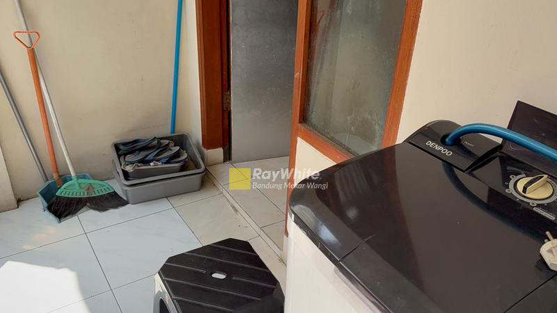 Rumah Siap Huni Tengah Kota Sayap Moh Ramdan