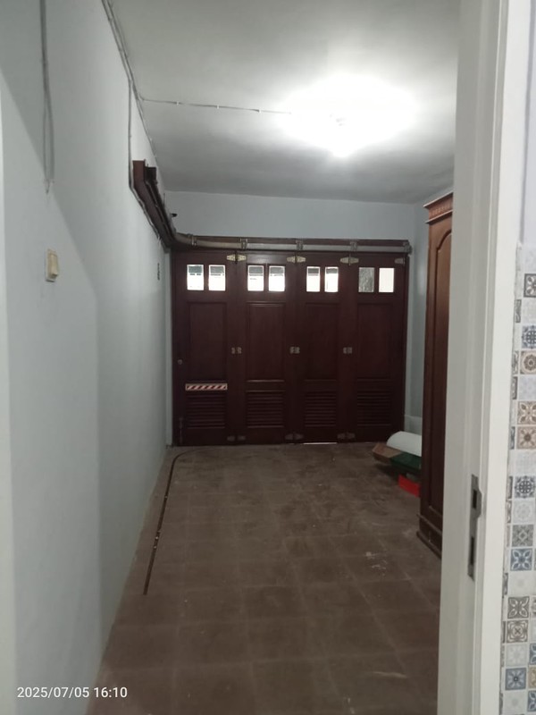 Dijual Rumah Mewah Siap Huni di Rungkut, Surabaya