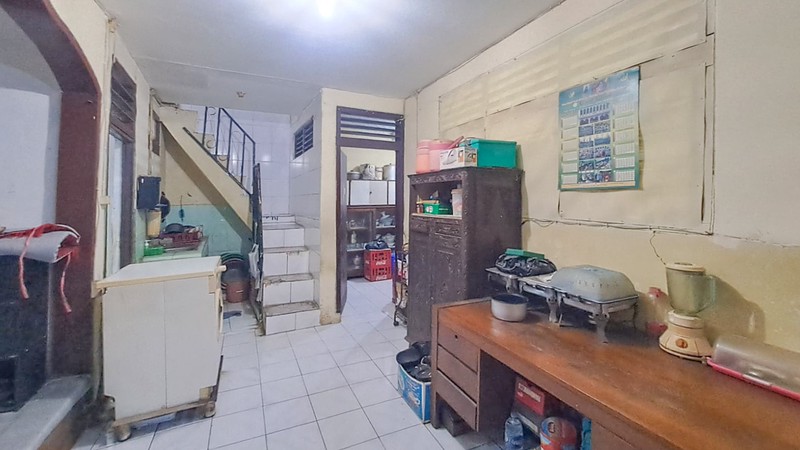 Rumah Klasik di Kebon Kacang Tanah Abang dekat GI Thamrin Menteng