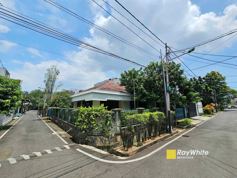Rumah di Kompleks Cipinang Elok, Jakarta Timur, luas banjir, lokasi tenang