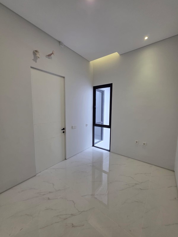 Dijual Rumah BARU Modern 2 Lantai Surabaya Timur Jl. Sutorejo Prima Indah Utara