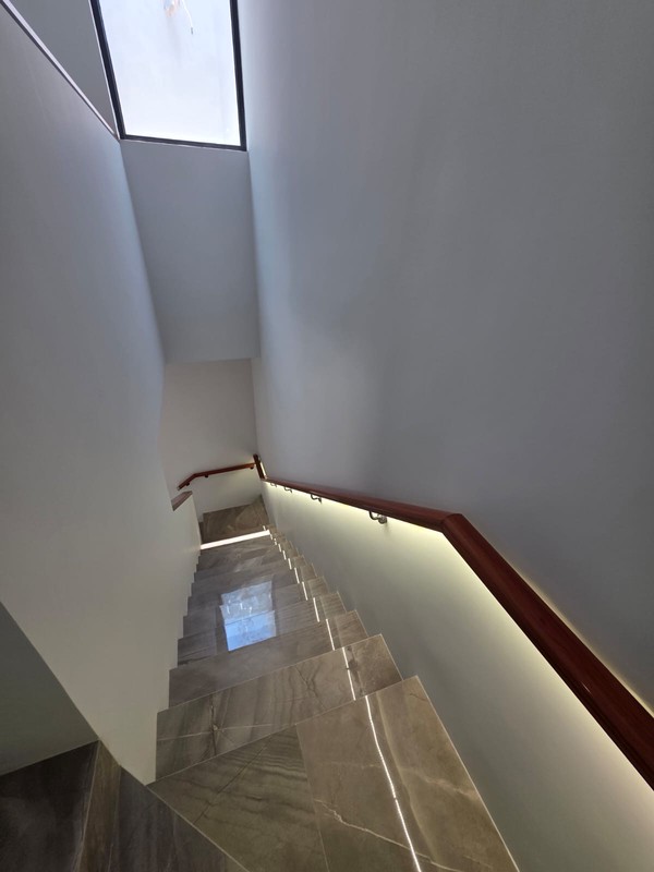 Dijual Rumah BARU Modern 2 Lantai Surabaya Timur Jl. Sutorejo Prima Indah Utara