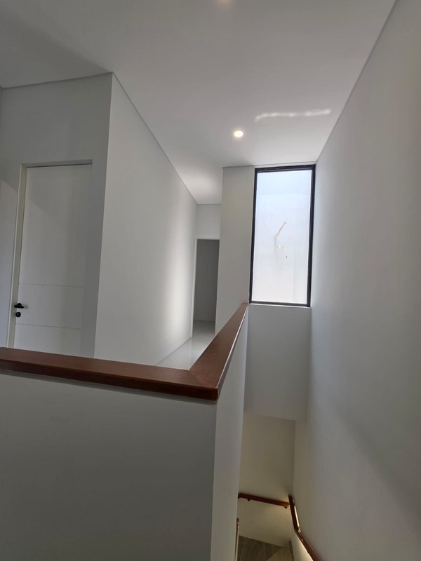 Dijual Rumah BARU Modern 2 Lantai Surabaya Timur Jl. Sutorejo Prima Indah Utara
